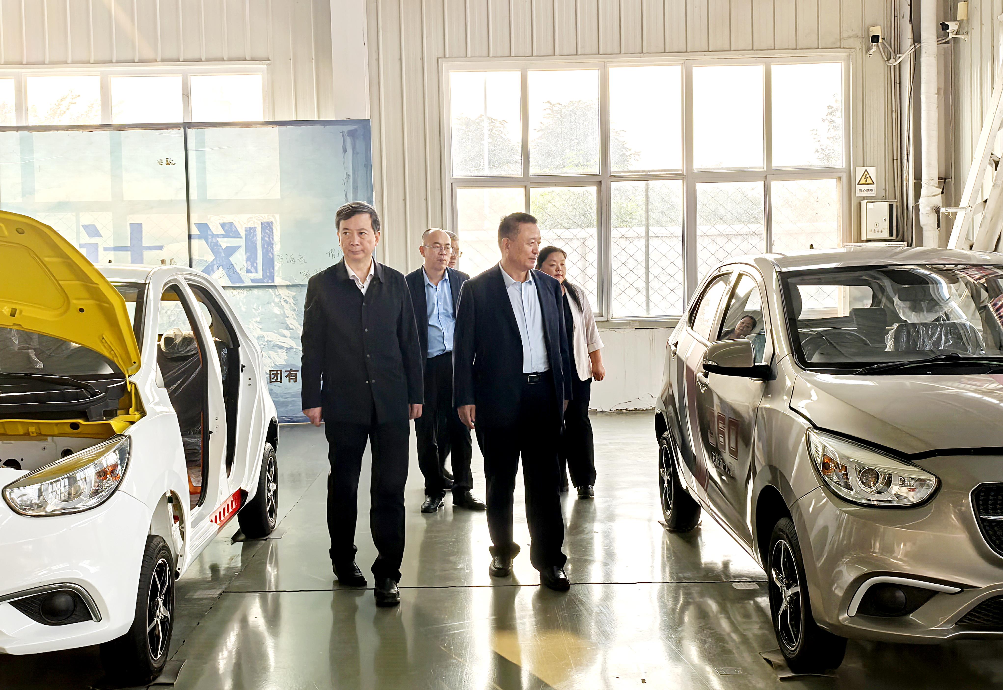 河北省商務廳副廳長任會君?一行到躍迪集團調研