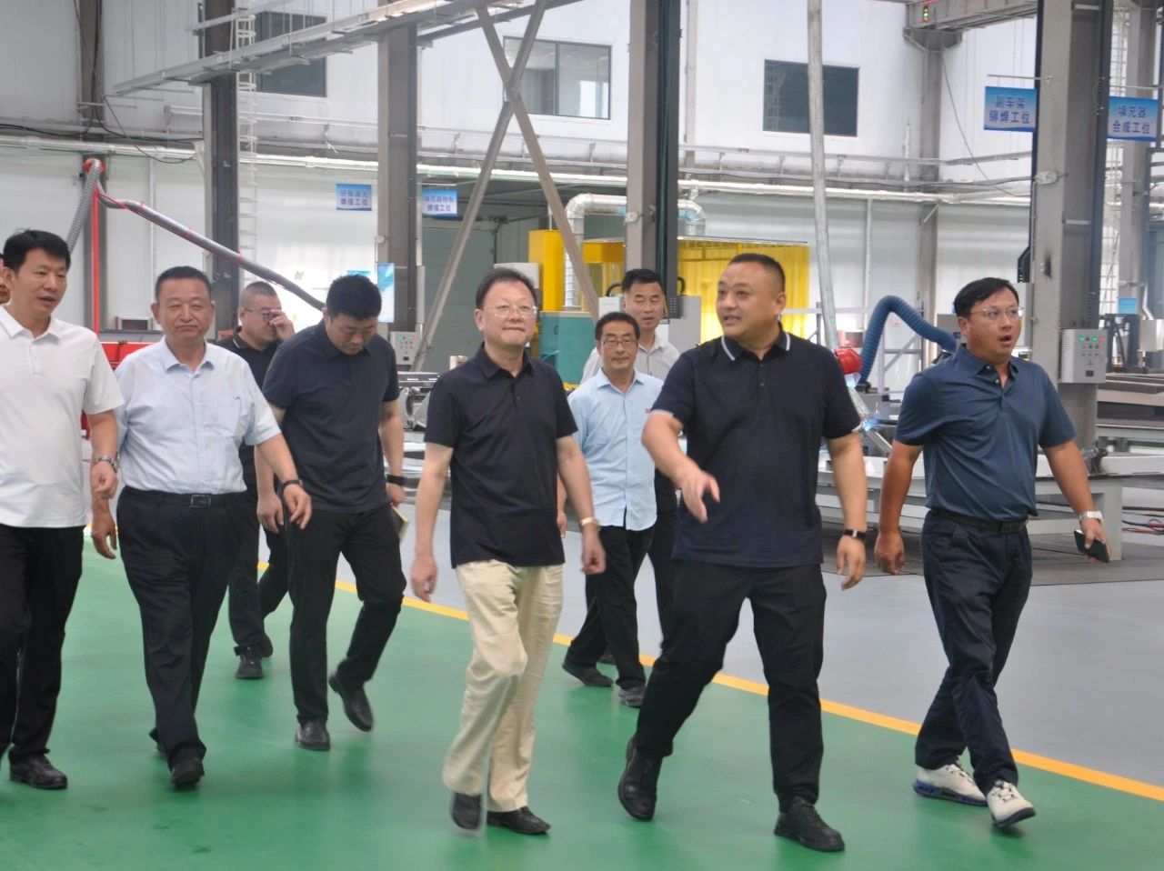 贛鋒鋰業集團董事長李良彬蒞臨躍迪集團參觀指導